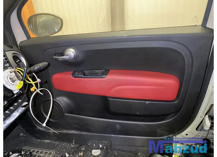 FIAT 500 ROOD ZWART rechts deurpaneel deurkaart 2007+