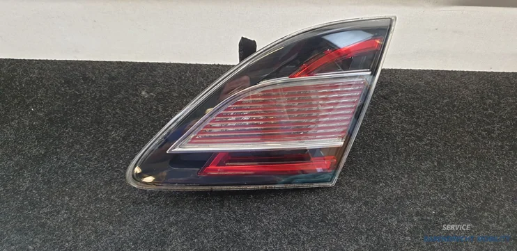 achterlicht-rechts-binnen-mazda-6-sedan-led-rood-02241055-origineel-gebruikt-2012-2019 — foto 2