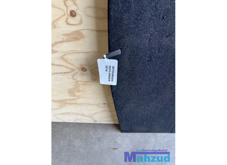 mitsubishi-outlander-phev-kofferbak-mat-plaat-2015
