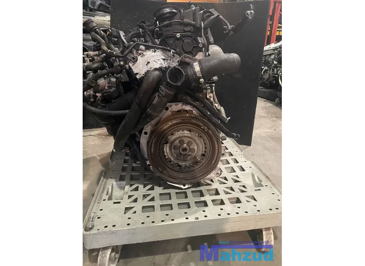 vw-golf-7-seat-leon-a3-octavia-16-tdi-motorblok-clh-engine