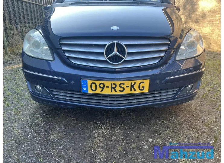 MERCEDES B KLASSE W245 blauw 375 voorbumper 2005-2011