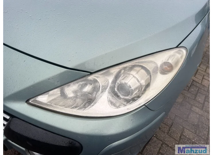 Phare gauche pour Peugeot 307 SW restylée (2002-2009)