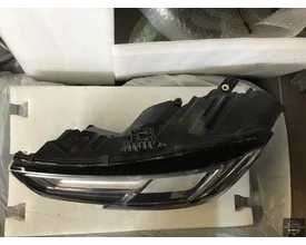 audi-a4-8w-20152019-vol-led-koplamp-links-8w0941033 — foto 2