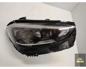 a2069067903-mercedes-cklasse-w206-digitaal-licht-links-rechts — foto 3