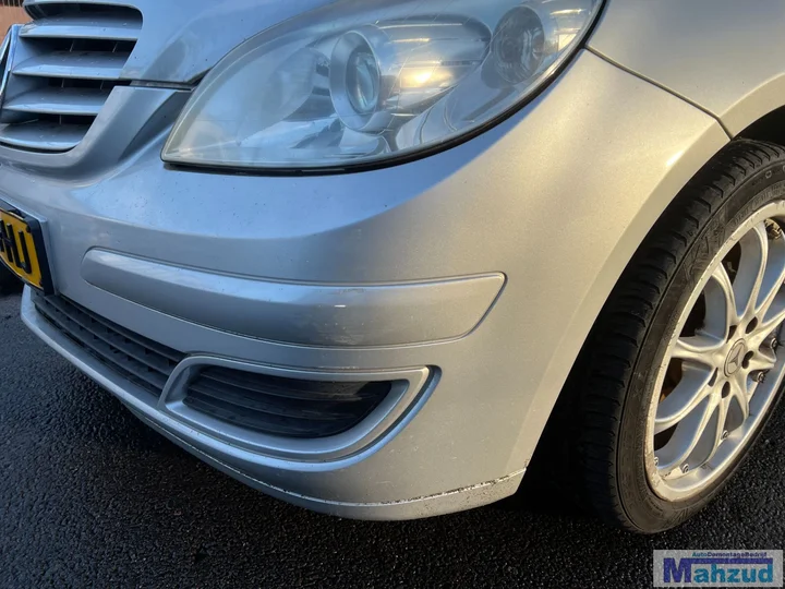 mercedes-b-klasse-w245-zilver-761-voorbumper-20052011 — foto 5
