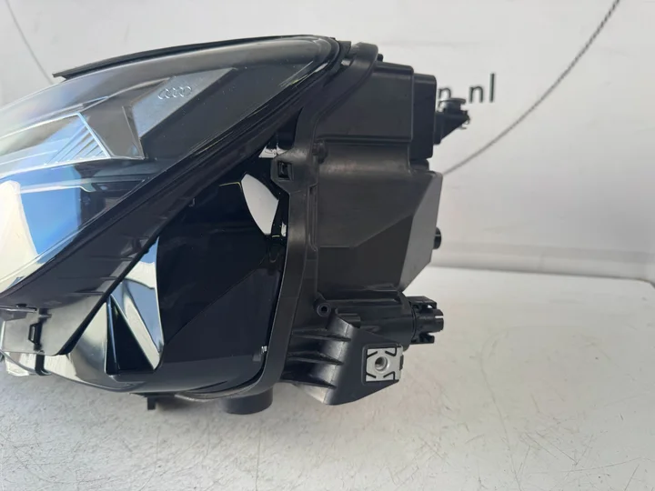 audi-q4-etron-vol-led-koplamp-rechts-89a941033 — foto 4