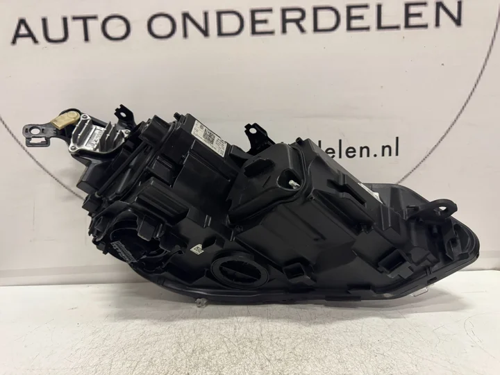 vw-golf-8-iq-light-vol-led-koplamp-links-5h1941035 — foto 8