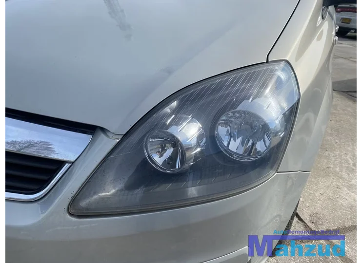 OPEL ZAFIRA B Links Koplamp 2005-2012