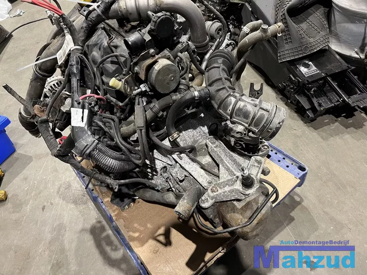 clio-3-15-dci-motor-motorblok-k9k766-versnellingsbak-jrq — foto 6