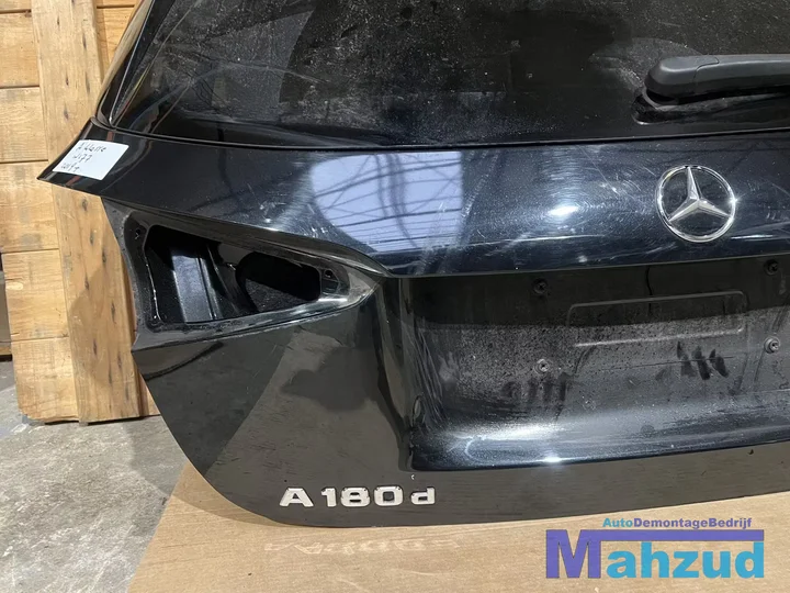 mercedes-a-klasse-w177-zwart-achterklep-20182021 — foto 7