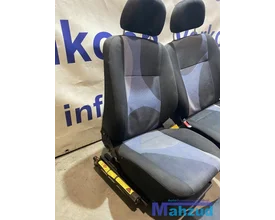opel-corsa-b-5-deurs-interieur-voorstoel-bank-19932000 — foto 7