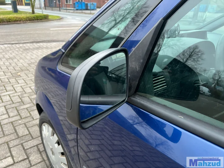 opel-meriva-a-links-spiegel-20032010 — foto 2