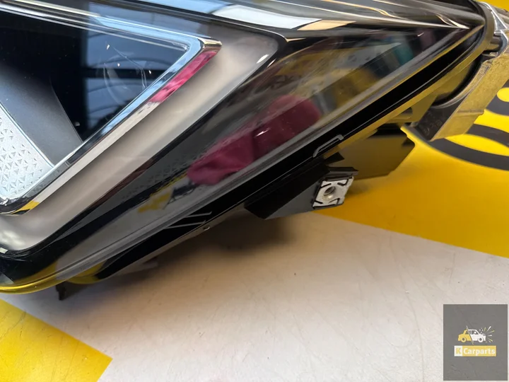 koplamp-seat-ateca-575-facelift-voll-led-links-576941031b — foto 6