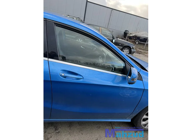 MERCEDES A KLASSE W176 blauw 162 rechts voor deur 2012-2018