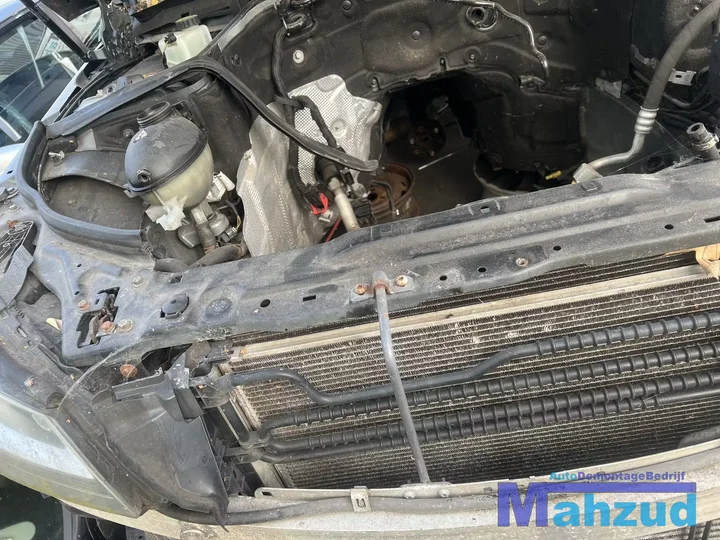 mercedes-w204-s204-22-voorfront-front-koelerpakket-20112013 — foto 5