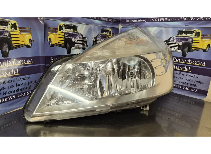 Renault espace. koplamp links. rtnr 8200394702 