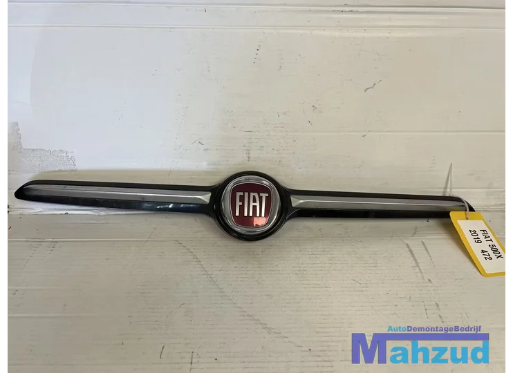 FIAT 500X voorbumper logo 2014+