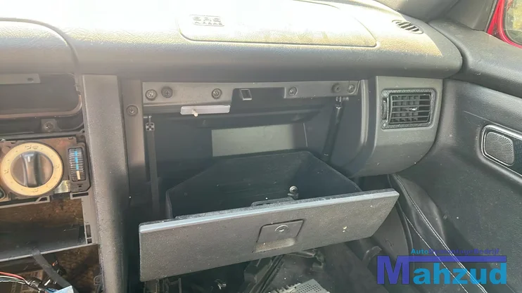 mercedes-slk-r170-zwart-dashboardkast-19962004 — foto 3