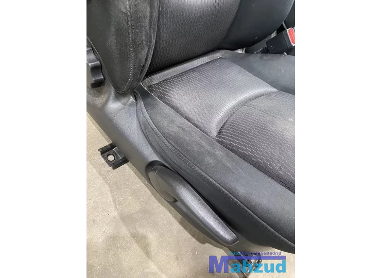 mazda-6-zwart-stof-compleet-interieur-20072013