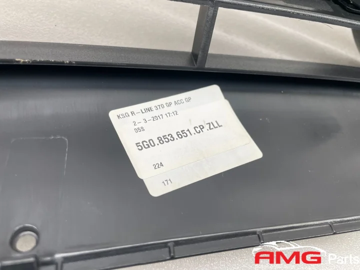 vw-golf-75-r-line-grill-facelift-met-acc-radar — foto 7