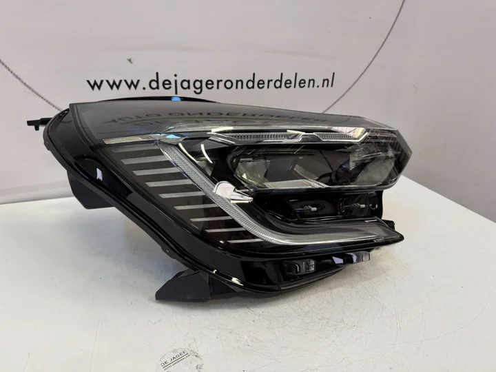renault-captur-ii-koplamp-led-pure-vision-260104525r-rechts — foto 3