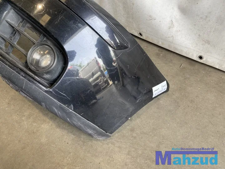 vw-golf-5-v-zwart-voorbumper-met-mistlampen — foto 4