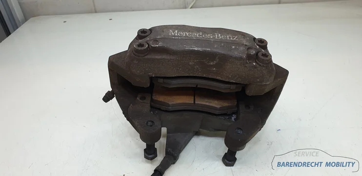 mercedes-w220-w215-cl-s-klasse-remklauw-rem-klauw-remjuk-remblok-links-voor-lv-origineel-nette-staat-gebruikt-4-pot-pots-1998-1999-2000-2001-2002-2003-2004-2005-2006-barendrecht-mobility — foto 2