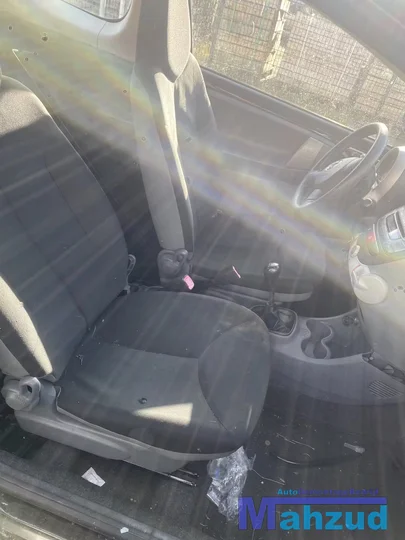 2006-toyota-aygo-10-1krfe-zwart-211-demontage-onderdelen — foto 14