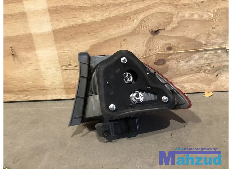 honda-civic-8-fd-fa-sedan-links-buiten-achterlicht