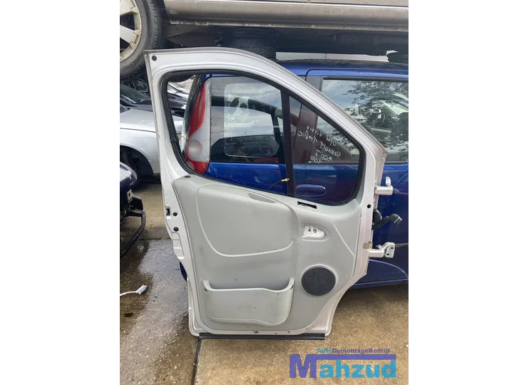 opel-vivaro-renault-trafic-linker-voor-deur-grijs
