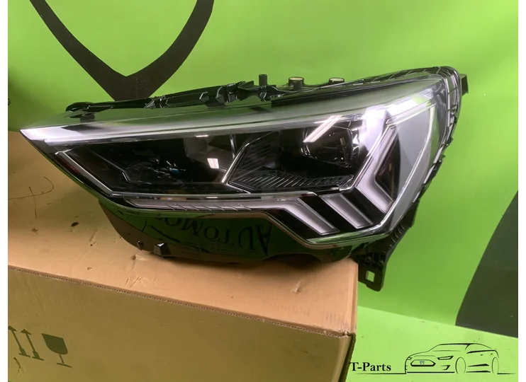 Audi Q3 83a Scheinwerfer Links --NEU-- 83A941033