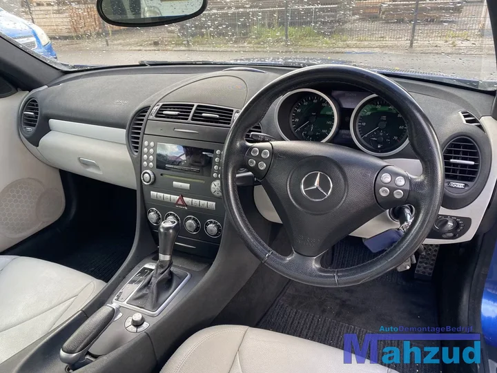2005-mercedes-slk-r171-18-blauw-c345-271944-demontage-onderdelen — foto 17