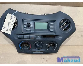 toyota-yaris-p1-middenconsole-radio-rooster-schakelaar-airco-19992005
