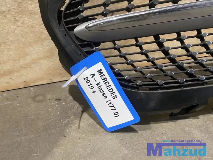mercedes-a-klasse-w177-1770-grille-2018 — foto 2