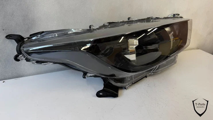 toyota-yaris-koplamp-rechts-81130k0060-nieuw-lamp — foto 2