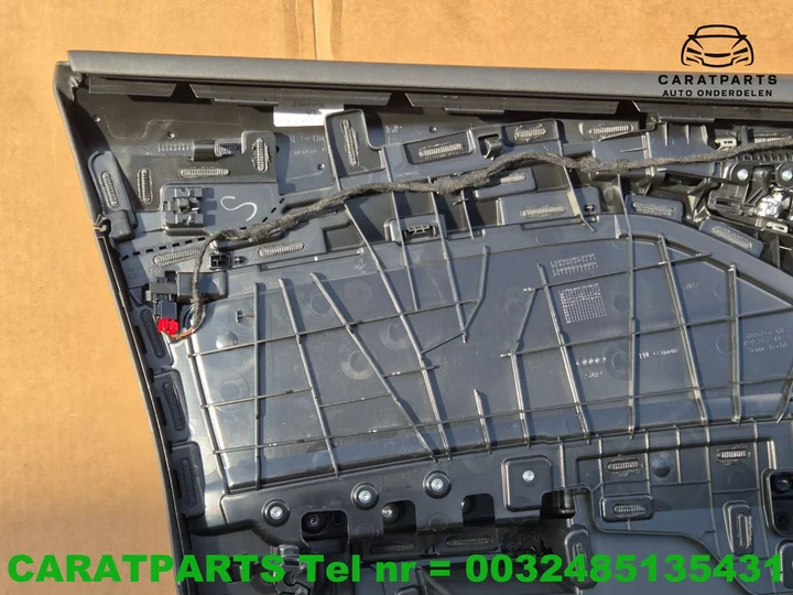 89b867108c-audi-q4-deurpaneel-q4-etron-met-led-verlichting — foto 10