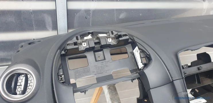 dashboard-renault-clio-iv-passagiersairbag-stuurairbag-airbag-origineel-gebruikt-2012-2018 — foto 10