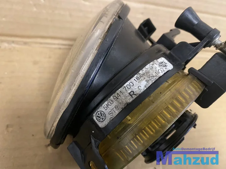 vw-golf-6-caddy-rechts-mistlamp-5k0941700-20092015 — foto 4
