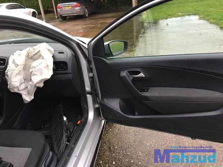 2011-vw-polo-6r-12-tdi-cfw-cfwa-la7w-onderdelen-demontage — foto 21