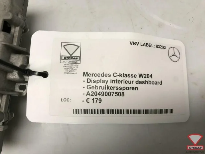 mercedes-c-klasse-display-navigatie-dashboard-a2049007508 — foto 2