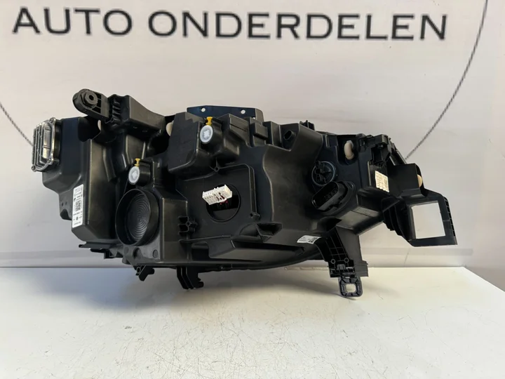 vw-id4-id4-id-4-led-koplamp-links-11b941005b-2020 — foto 9