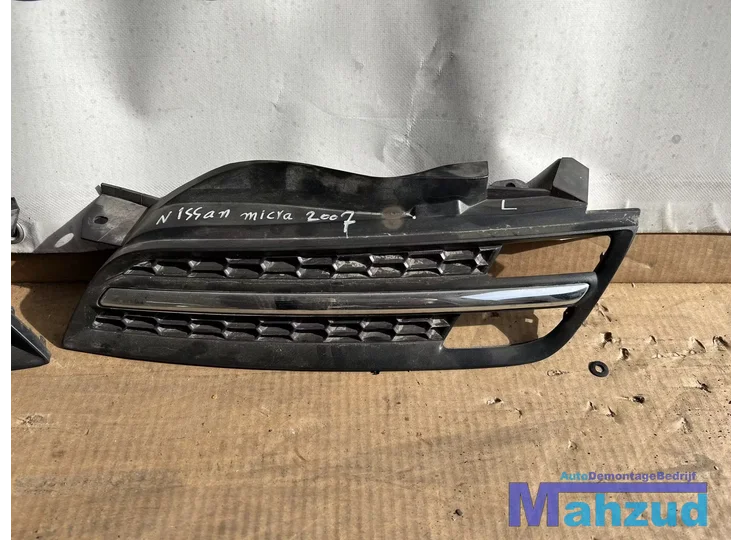 nissan-micra-3-k12-grille-set-20022010