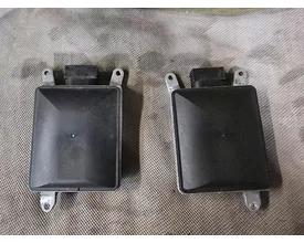 audi-tt-8s-2014-side-assist-sensor-l-r-8s0907566-8s0907568