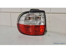 achterlicht-hyundai-h200-h1-links-buiten-origineel-in-nette-staat-gebruikt-1997-2008 — foto 2