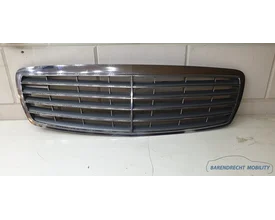 elegance-radiateur-grille-grill-mercedes-e-klasse-w211-s211-a2118800383-grijs-chroom-origineel-gebruikt-2002-2009 — foto 2