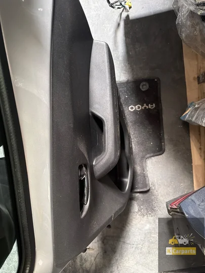rechts-achter-portier-toyota-aygo-1e7-origineel-deur — foto 3