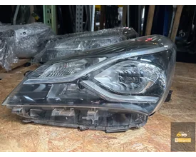 toyota-yaris-links-voor-koplamp-origineel-0d-1970d-200