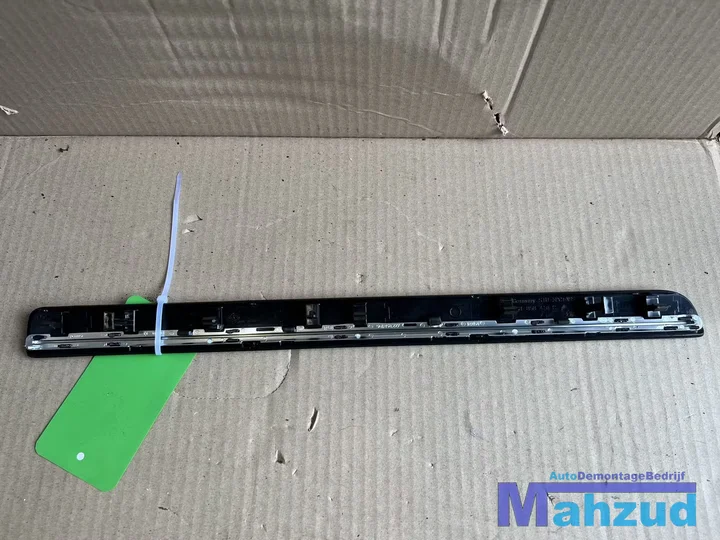vw-golf-7-dashboard-sier-strip-20122021 — foto 2