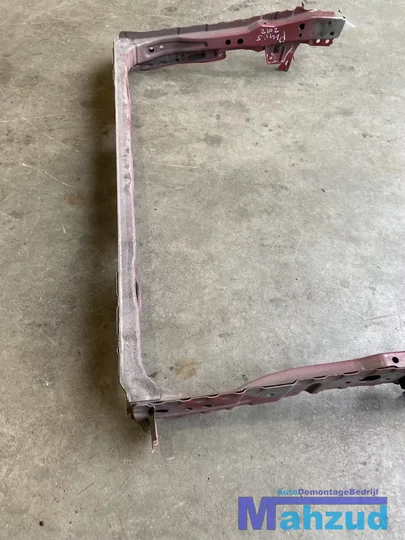 2012-toyota-prius-rood-voorkop-voorfront-20082014 — foto 29