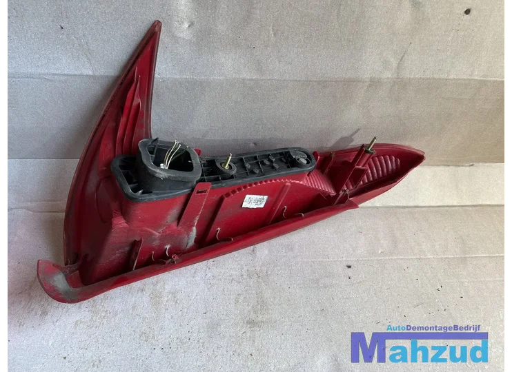 peugeot-206-sw-station-rechts-achterlicht-20022007